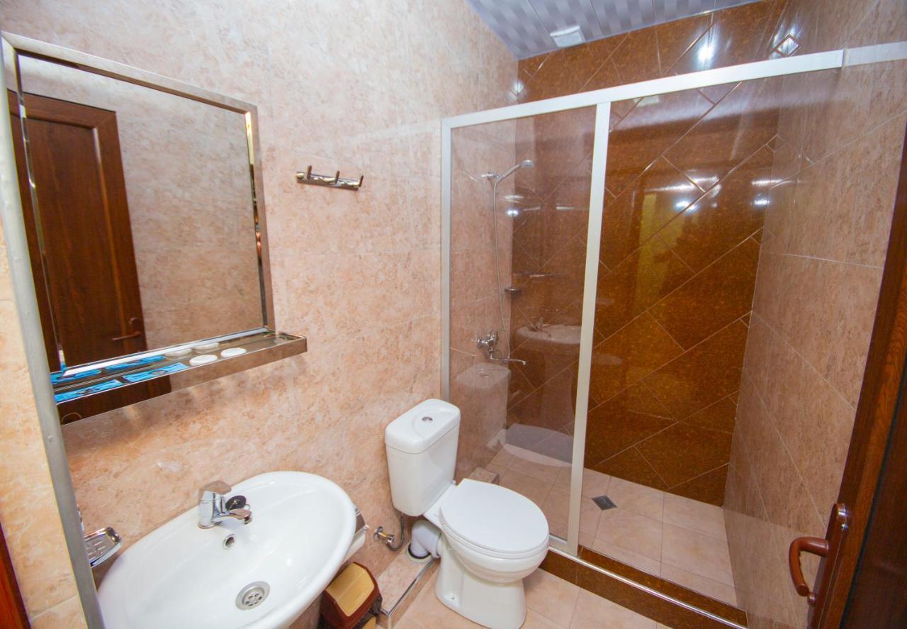 Hotel Elegant 2 Тбилиси Экстерьер фото