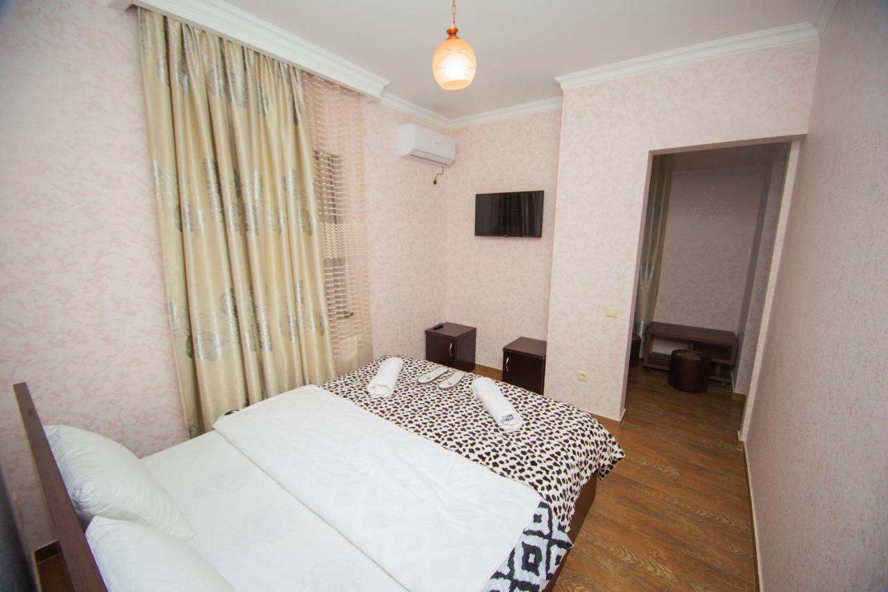 Hotel Elegant 2 Тбилиси Экстерьер фото